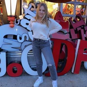 Meet your Posher, Tessa